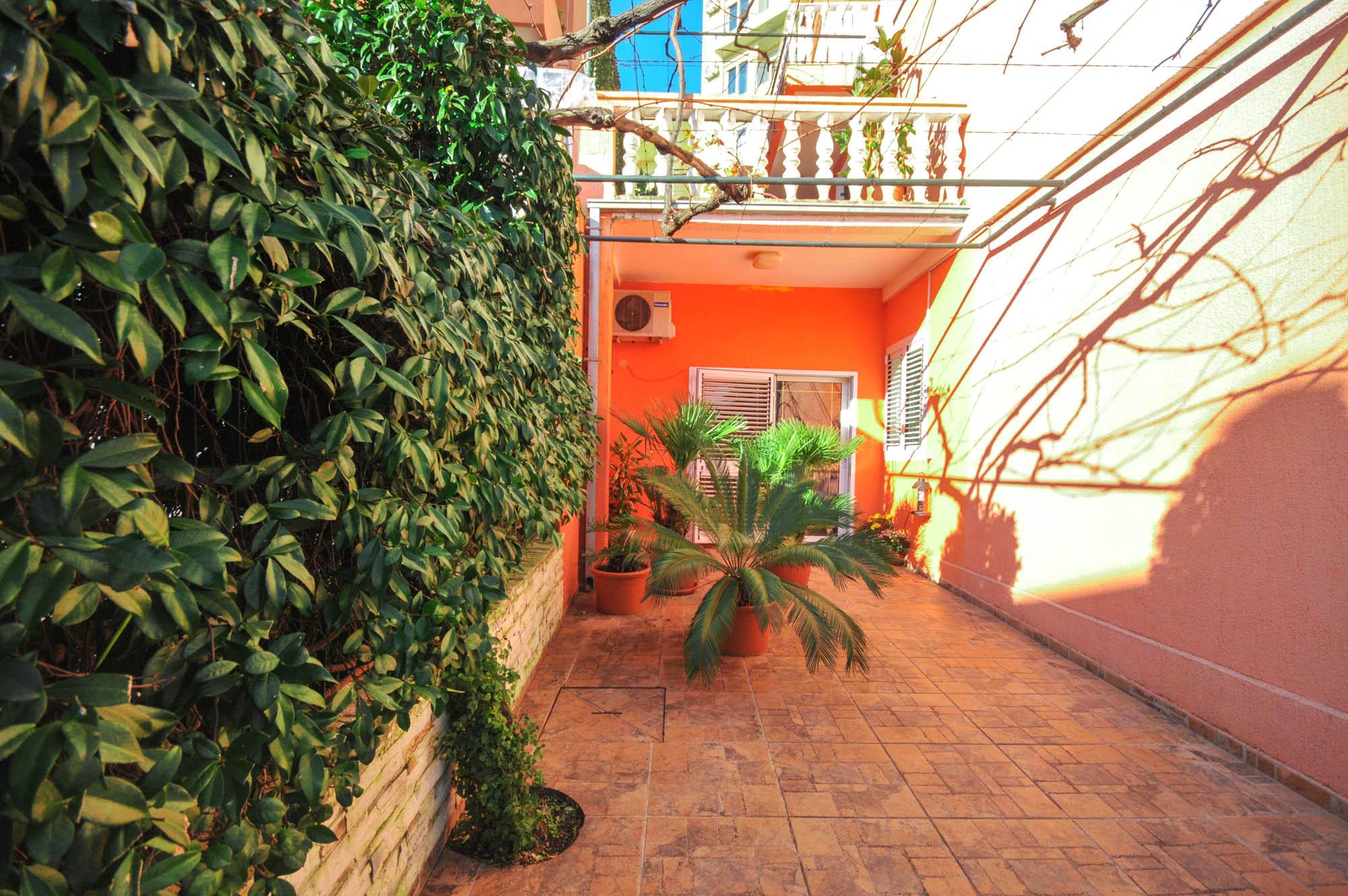 Apartments Orange บุดวา ภายนอก รูปภาพ